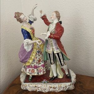 Elegant Porcelain Dancing Couple Figurine